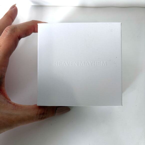 HEAVEN MAYHEM NWT Gaia Pendant Statement Necklace in Sliver Black - Picture 7 of 9